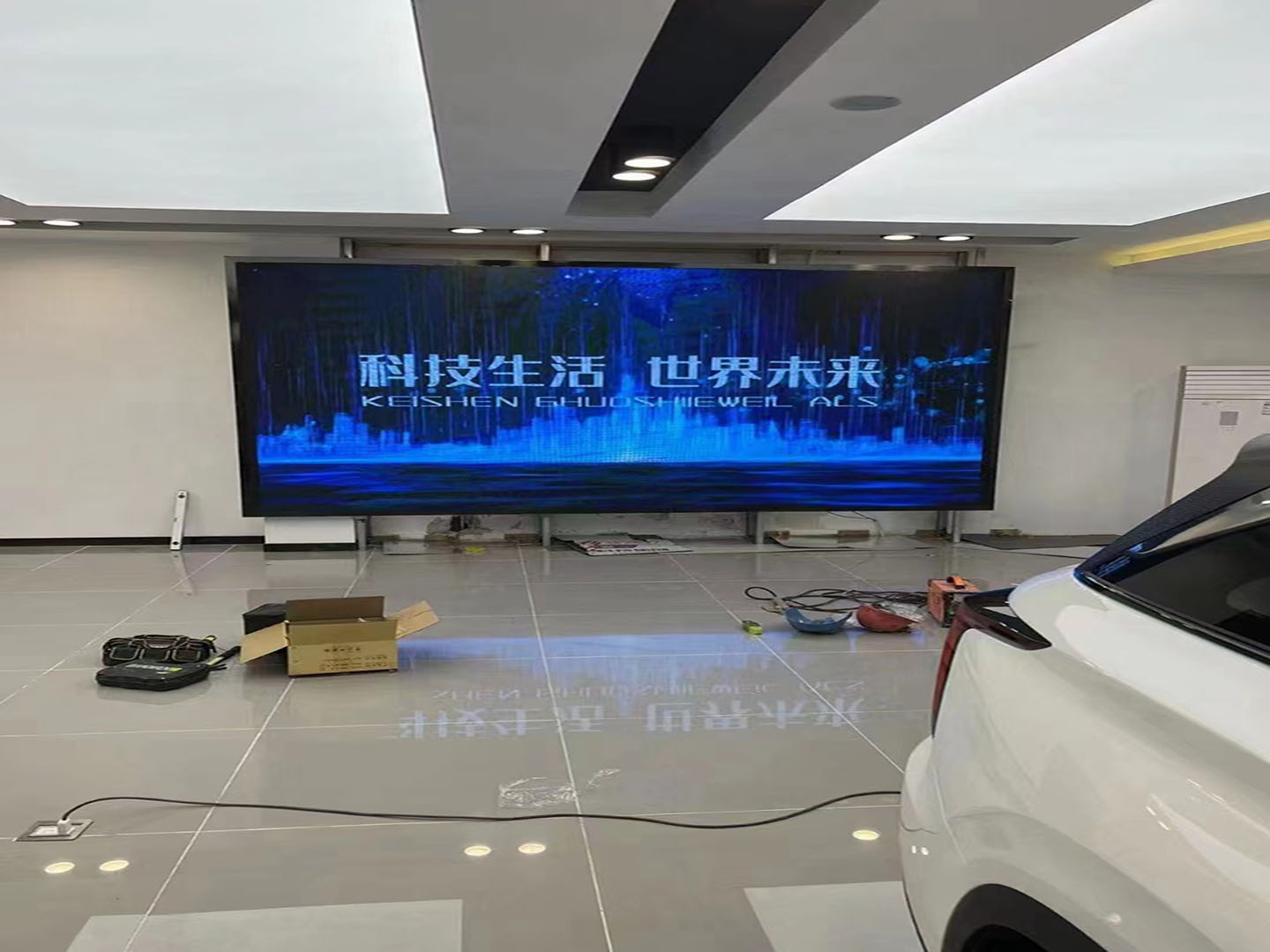 南京长安汽车4S店展厅P4LED大屏